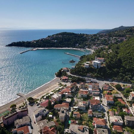 Valsamis Villa Apartments ポロス エクステリア 写真