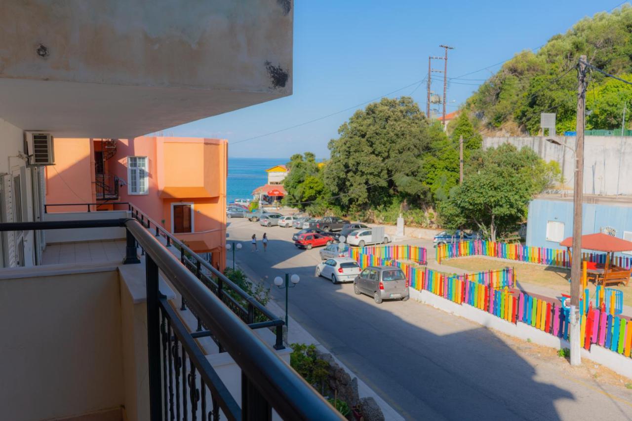 Valsamis Villa Apartments ポロス エクステリア 写真