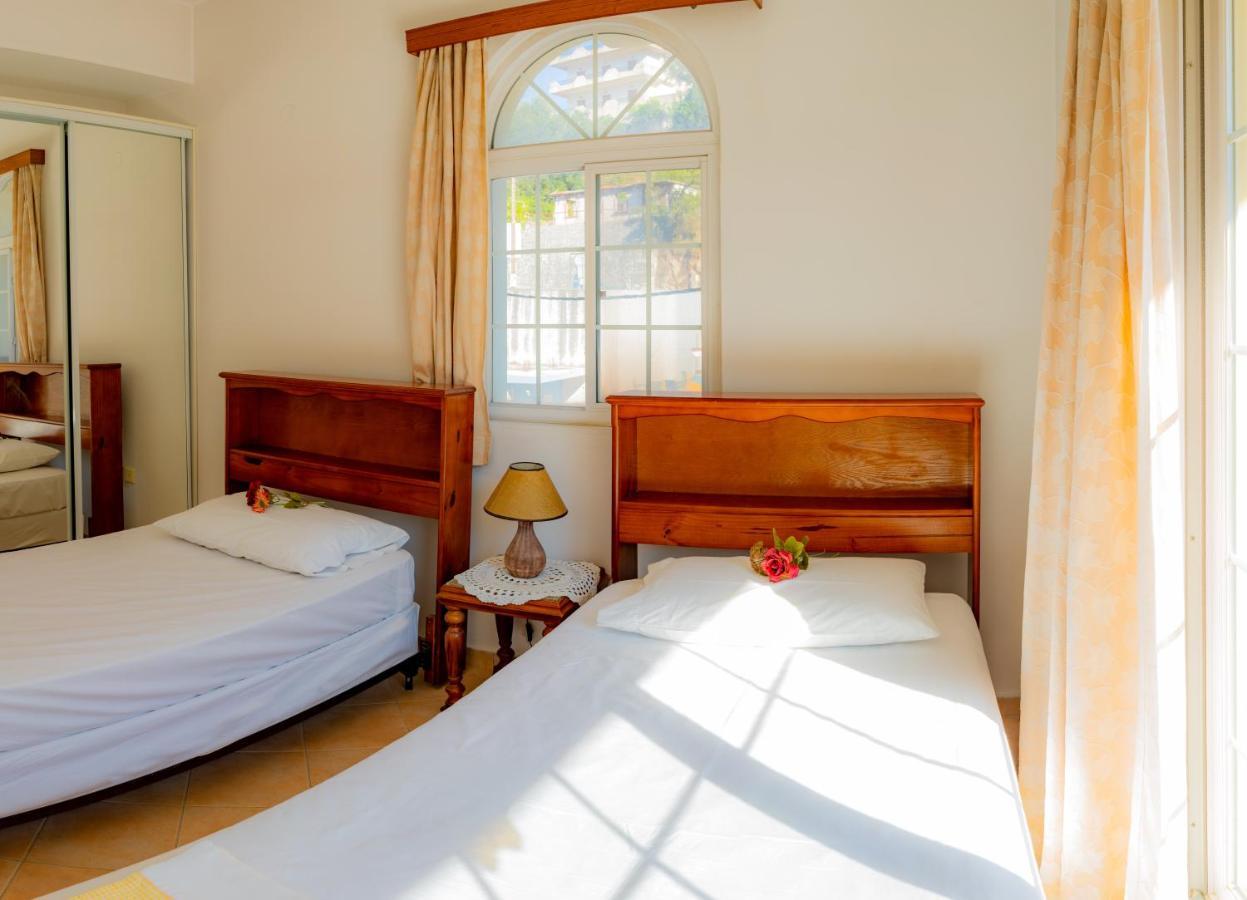 Valsamis Villa Apartments ポロス エクステリア 写真