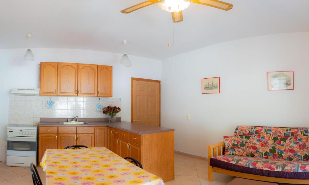 Valsamis Villa Apartments ポロス エクステリア 写真