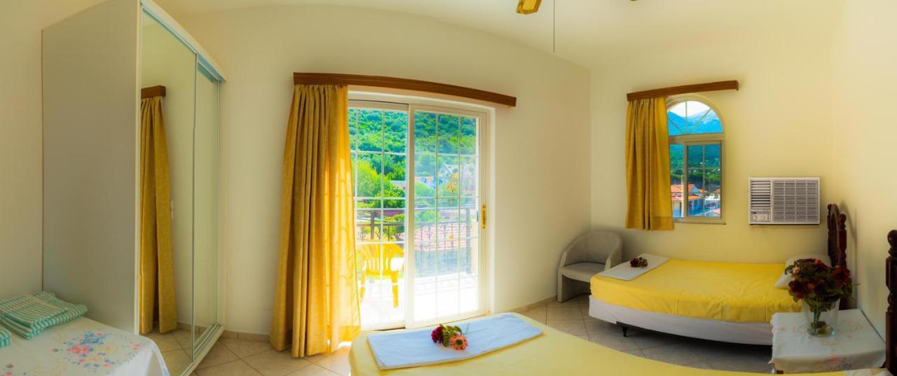Valsamis Villa Apartments ポロス エクステリア 写真