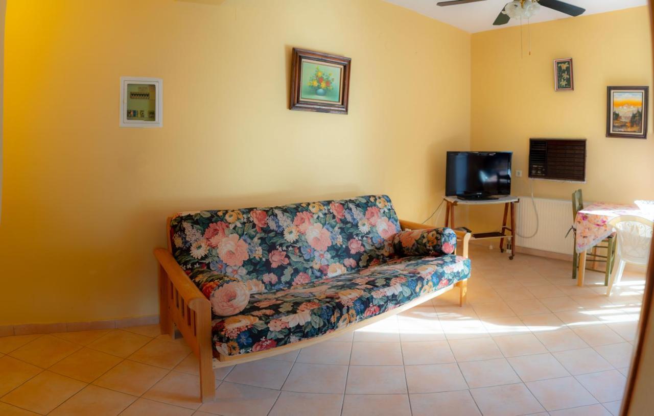 Valsamis Villa Apartments ポロス エクステリア 写真